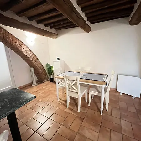 Gli Archi Nel Cuore Di アパート *
