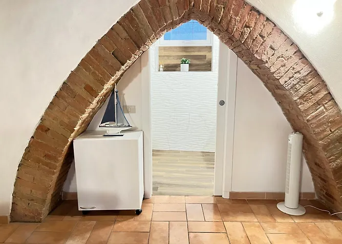 Gli Archi Nel Cuore Di Siena